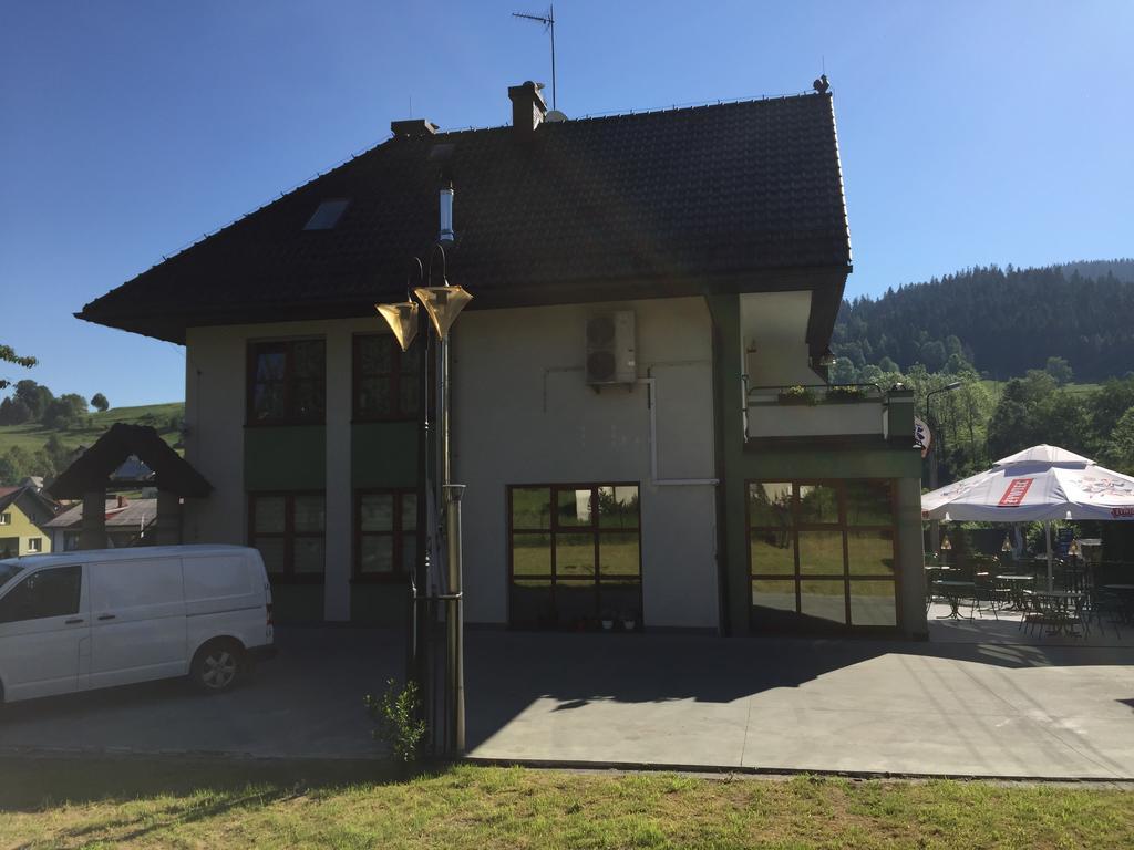 Mylak Hotel Korbielow Exterior photo
